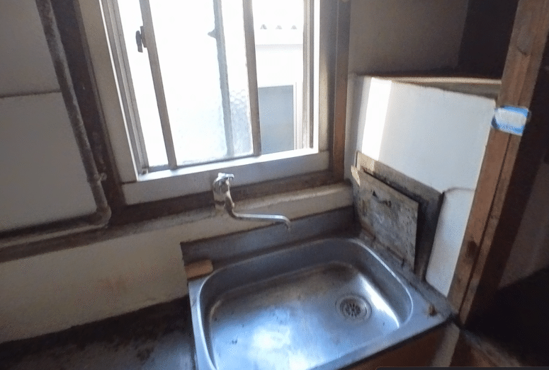 ダストシュートの残っている部屋